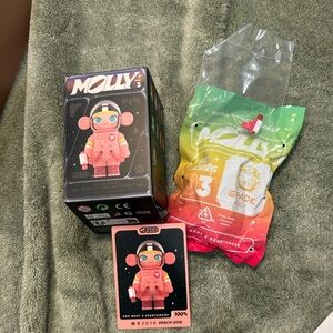 Pop Mart MEGA SPACE MOLLY 100% Series 3- confirmed Peach 2016